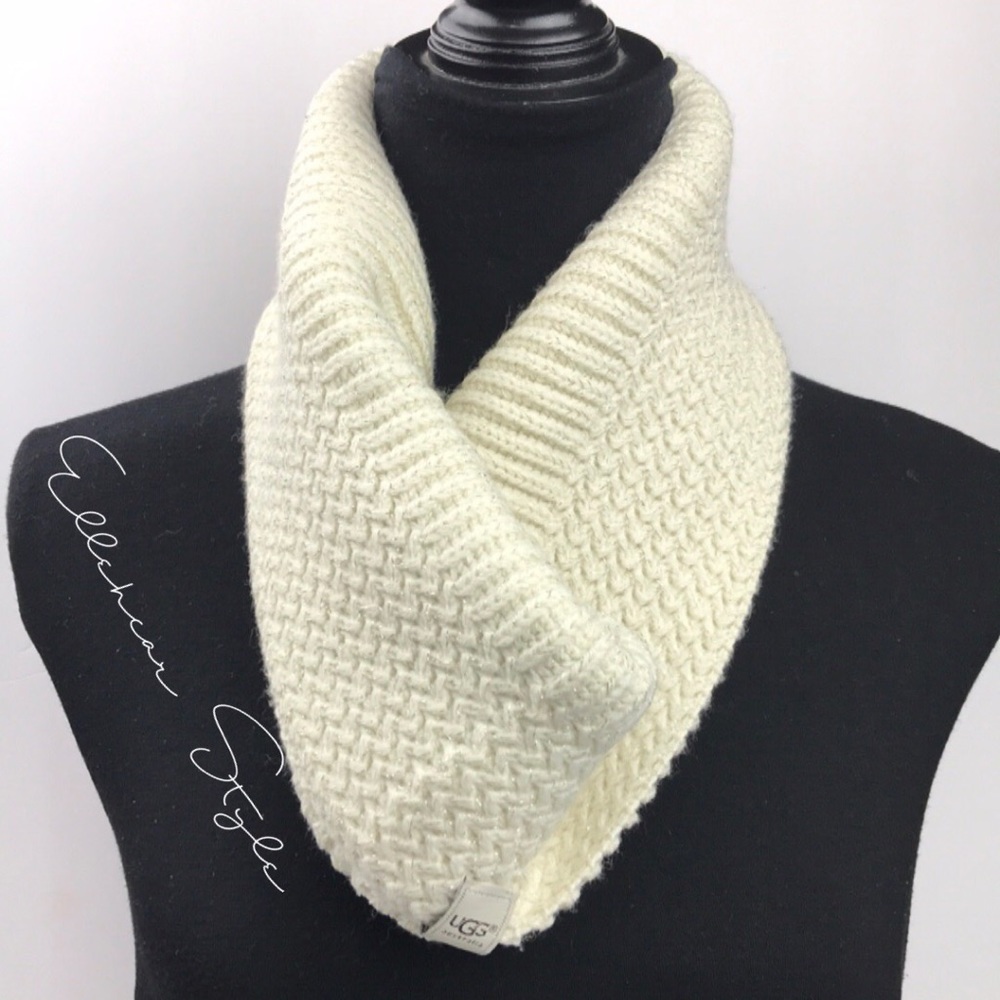 UGG Australia Nyla Scarf